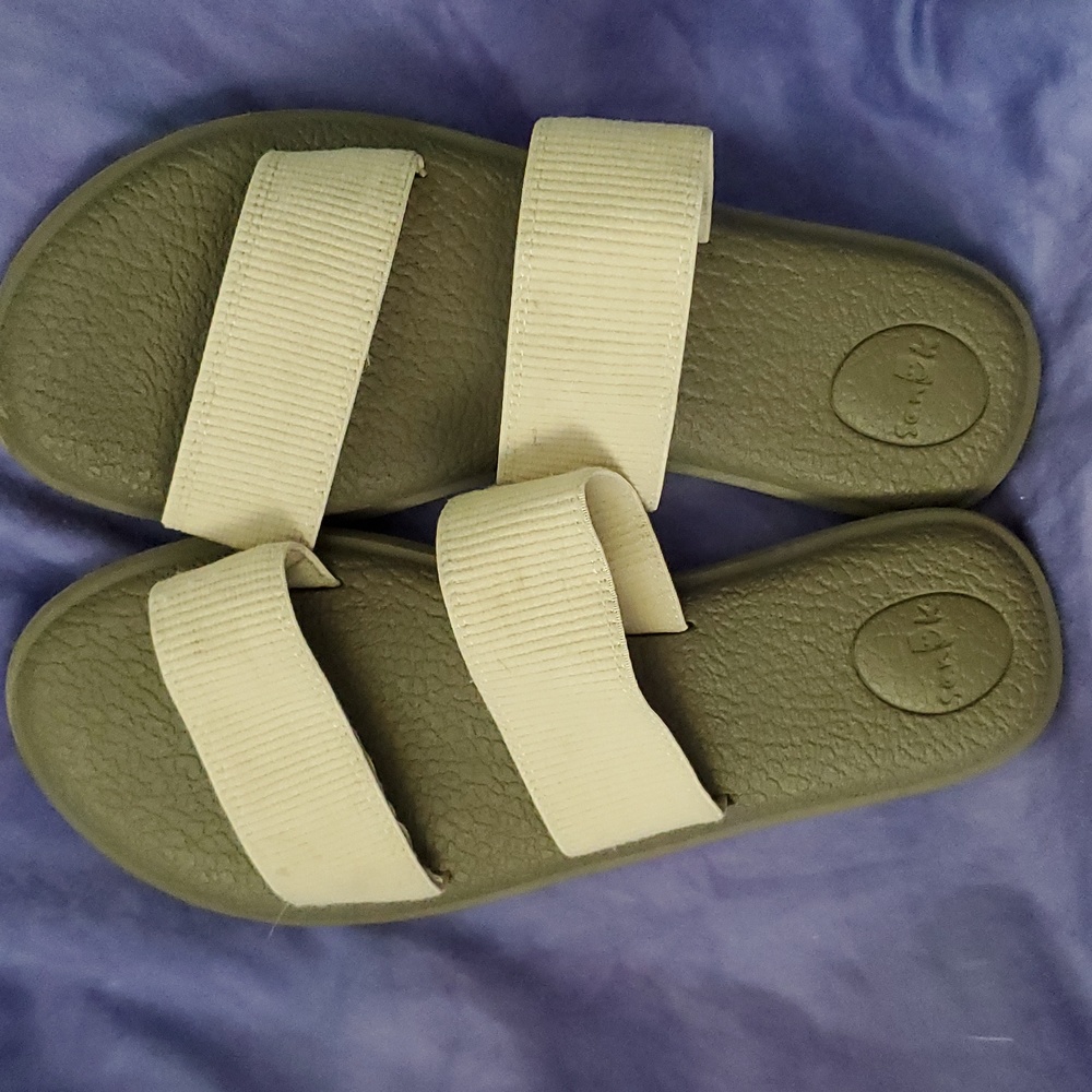 NWOT Women's SANUK Slide Sandal Size 8